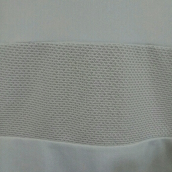 NWT Nike Running Dri Fit White Mesh Tee Shirt - Picture 3 of 5